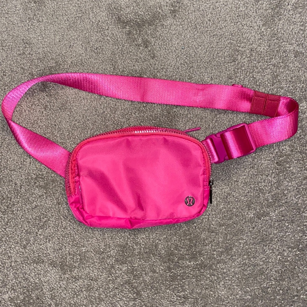 Sonic pink lulu bag